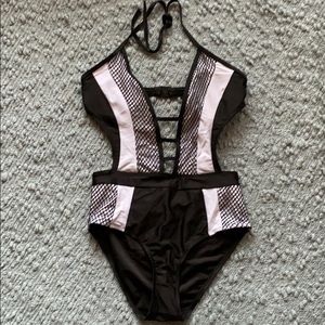 One piece swimsuit